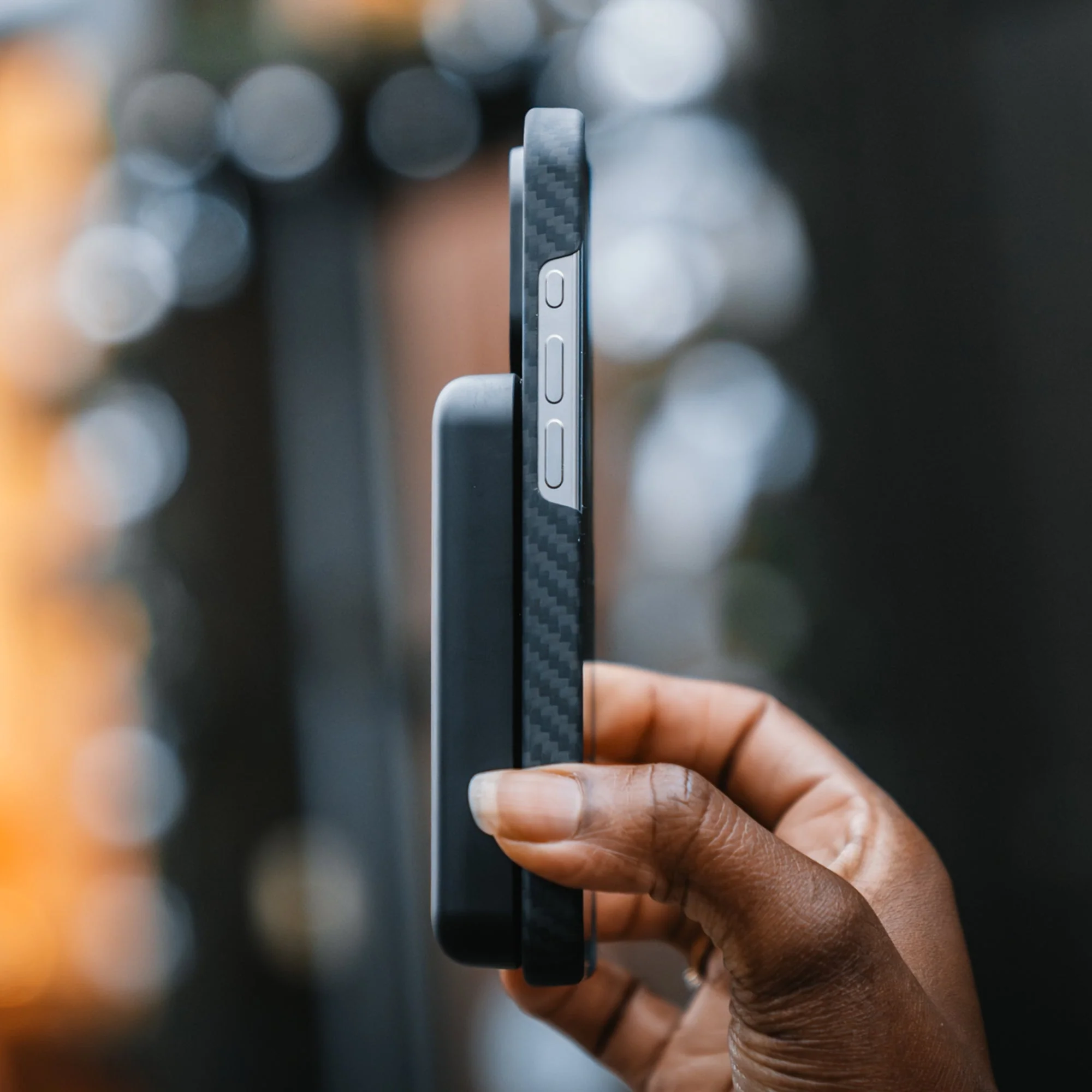 MagSafe® Compatible Wireless Power Bank - Image 10